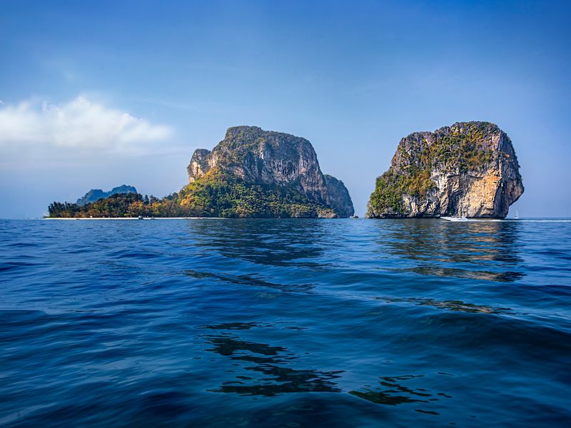 Exclusive Cruise Touring islands - Phuket Marine Group