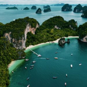 James Bond Islands - Image 6